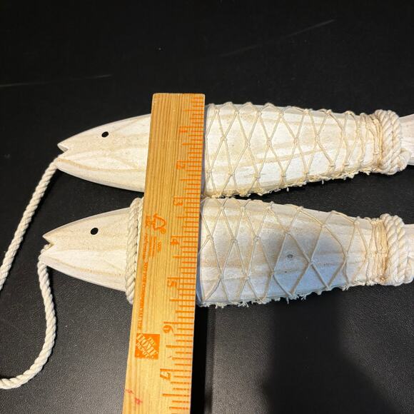 CARVED DISTRESSED WOOD FISH PAIR WITH NET  FISHING NAUTICAL 12.5" - Picture 3 of 5
